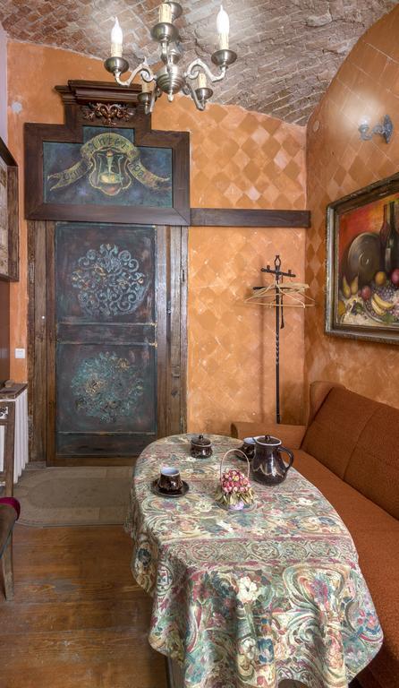 Art & House Apartment Lviv Exterior photo